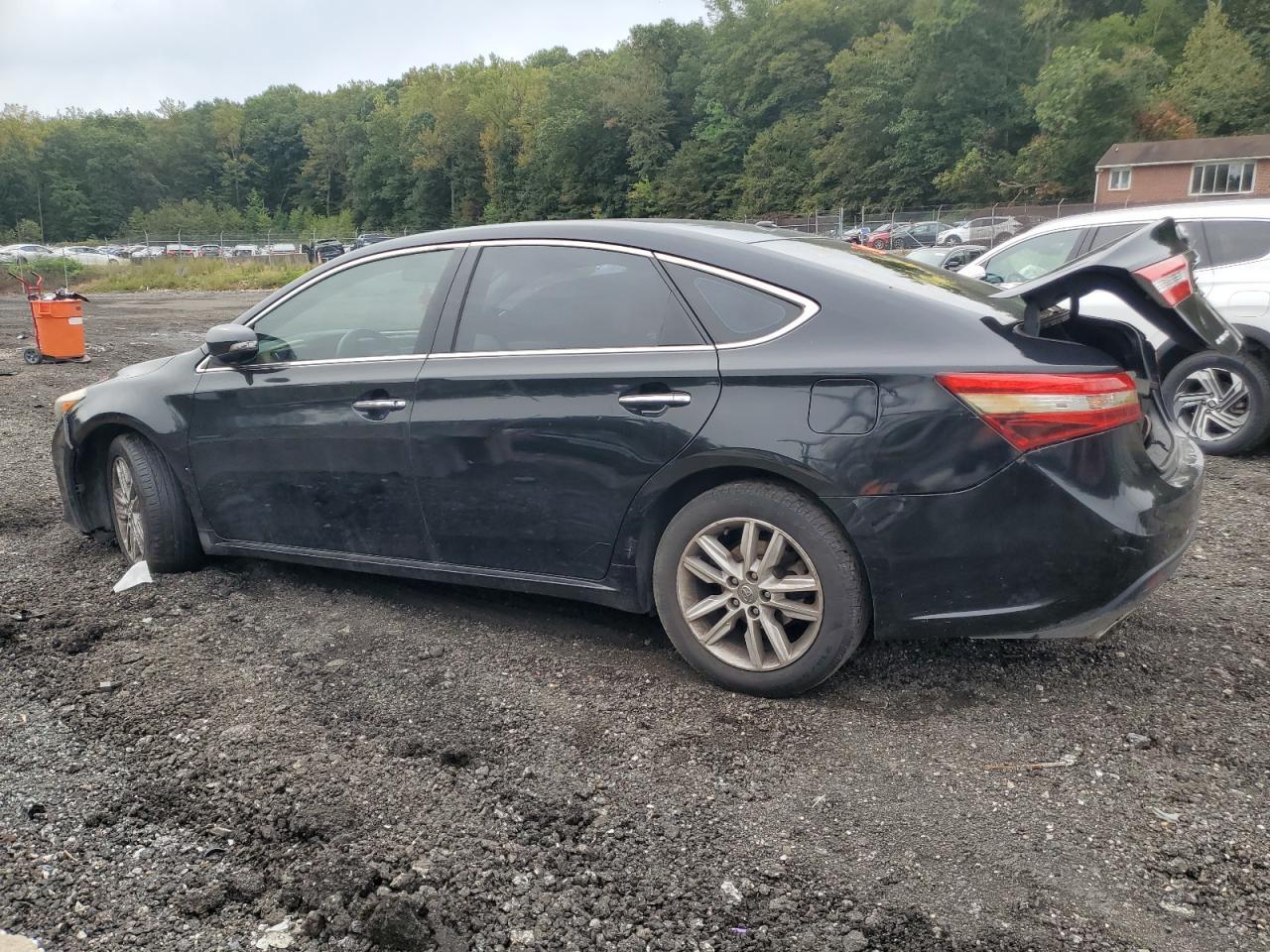 2015 TOYOTA Avalon