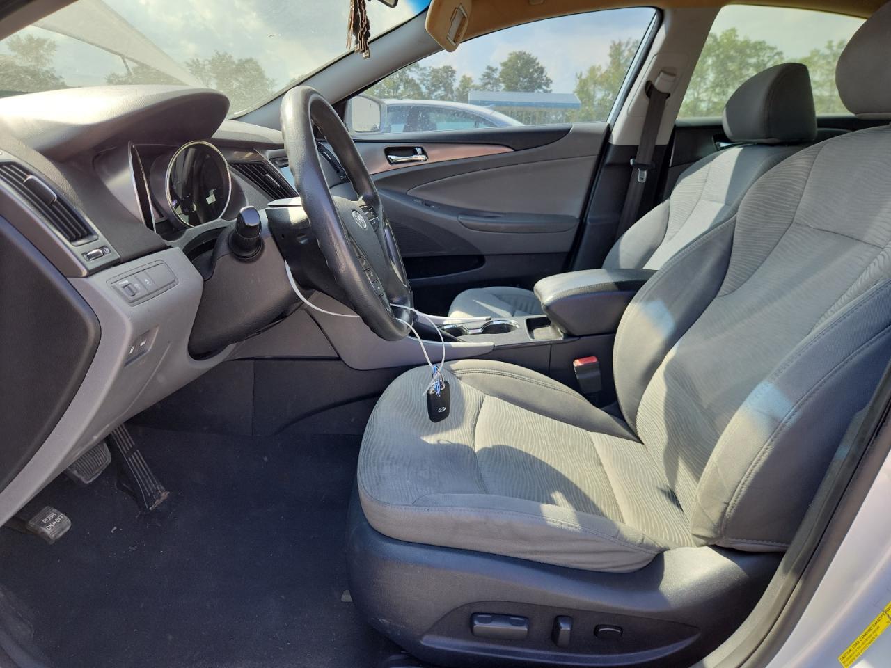 2011 HYUNDAI SONATA