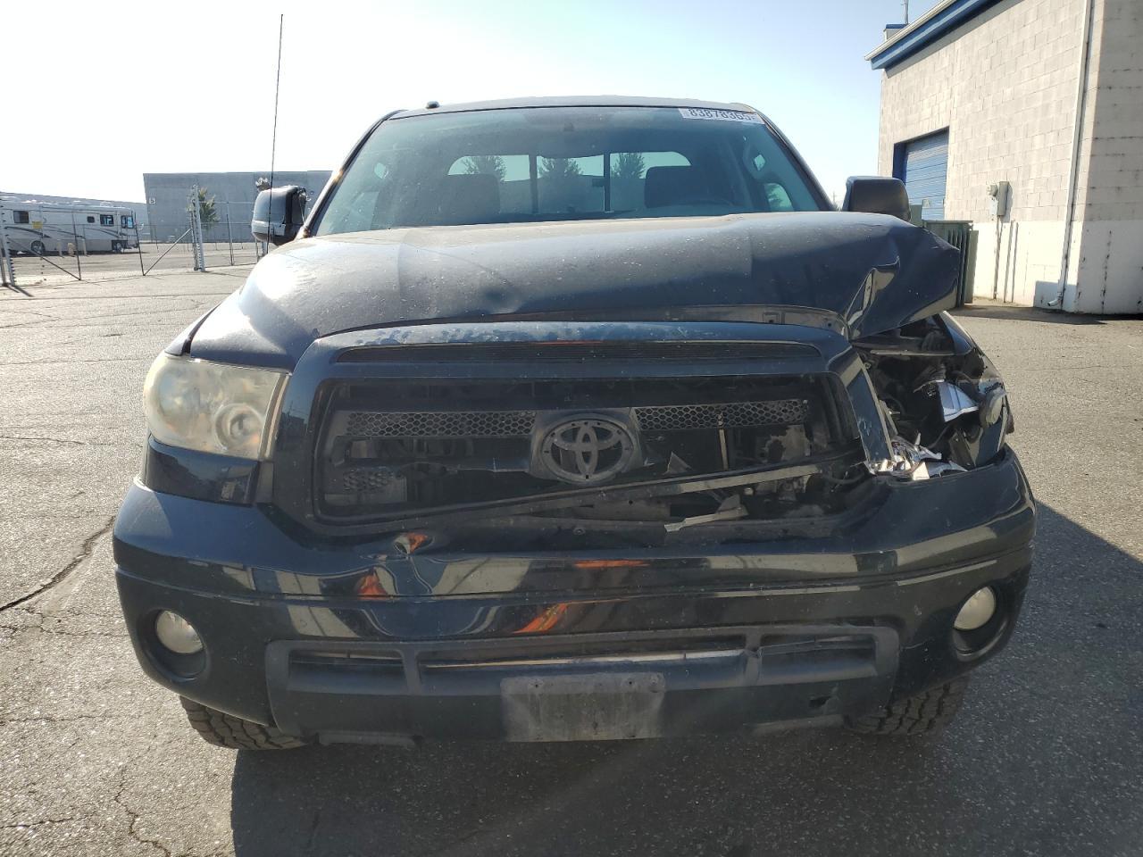 2011 TOYOTA TUNDRA