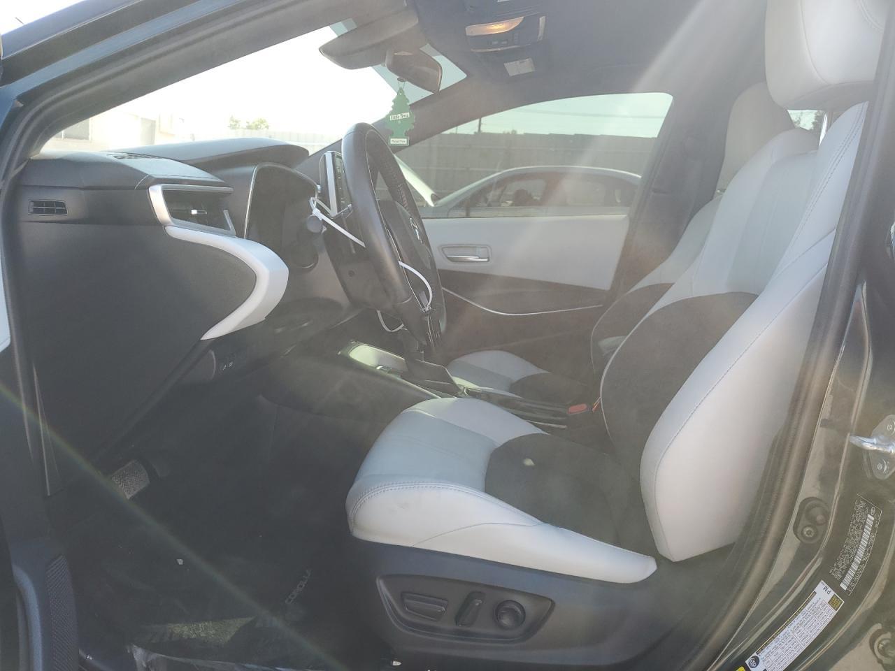 2022 TOYOTA COROLLA