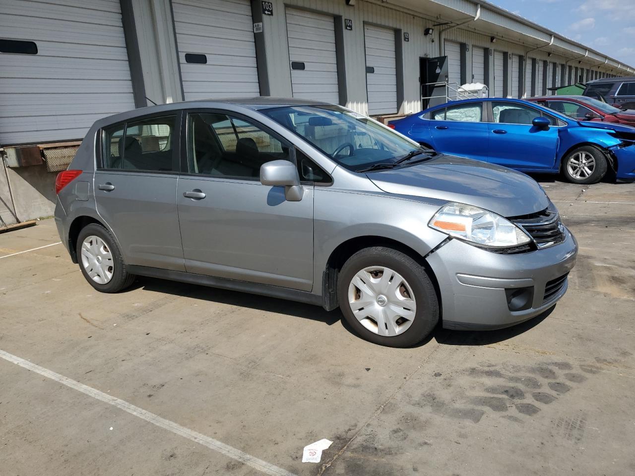 2011 NISSAN VERSA