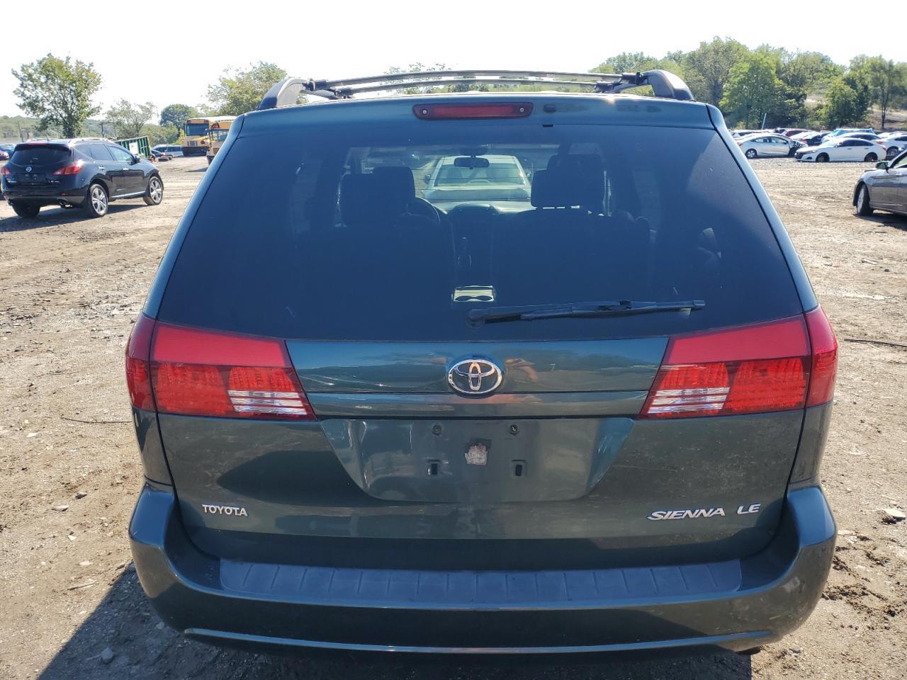 2005 TOYOTA SIENNA