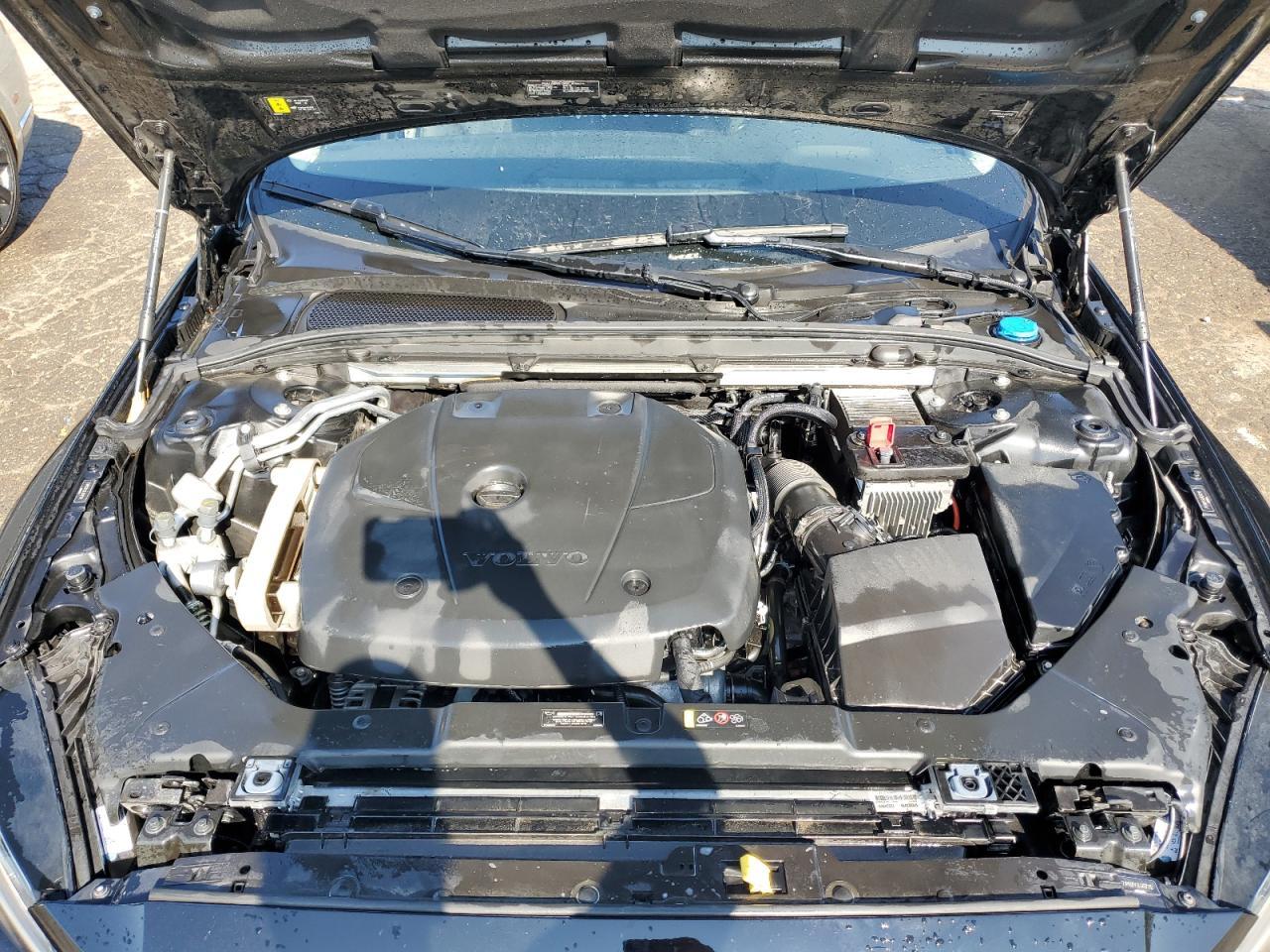 2020 VOLVO S60
