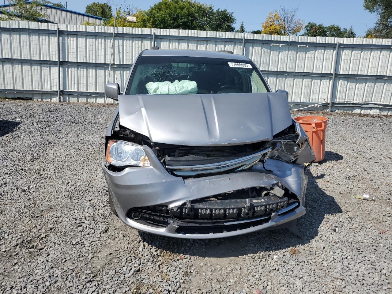 2016 CHRYSLER Town & Country