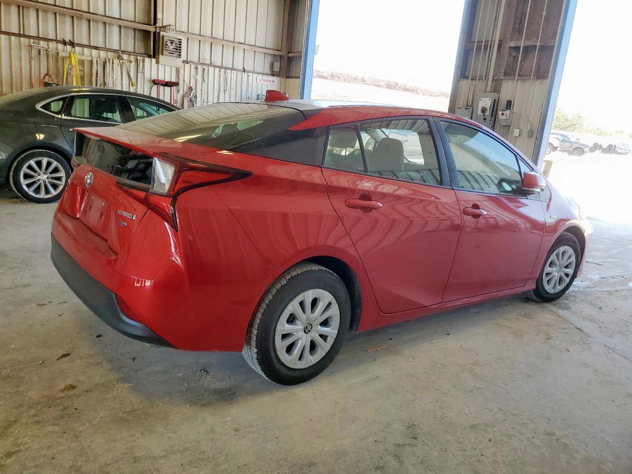 2022 TOYOTA PRIUS