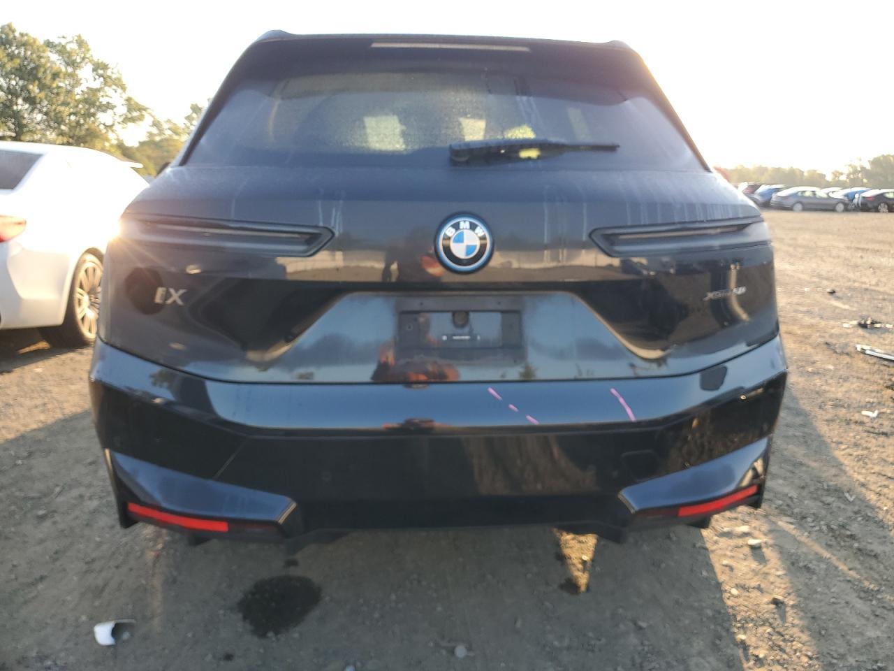 2024 BMW iX
