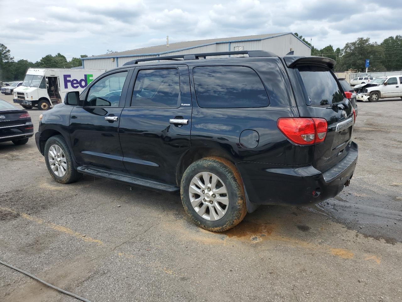 2011 TOYOTA Sequoia