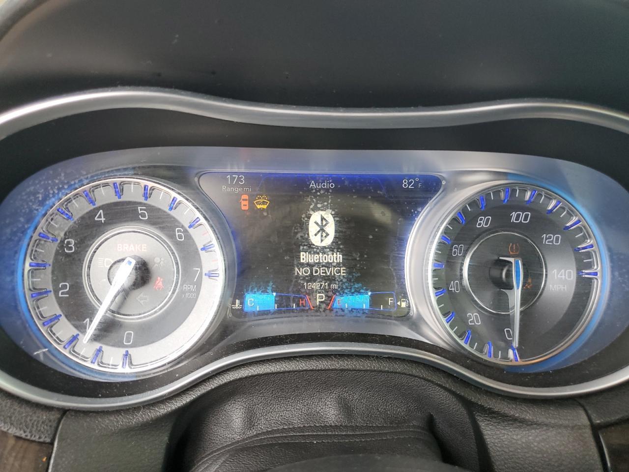 2016 CHRYSLER 300
