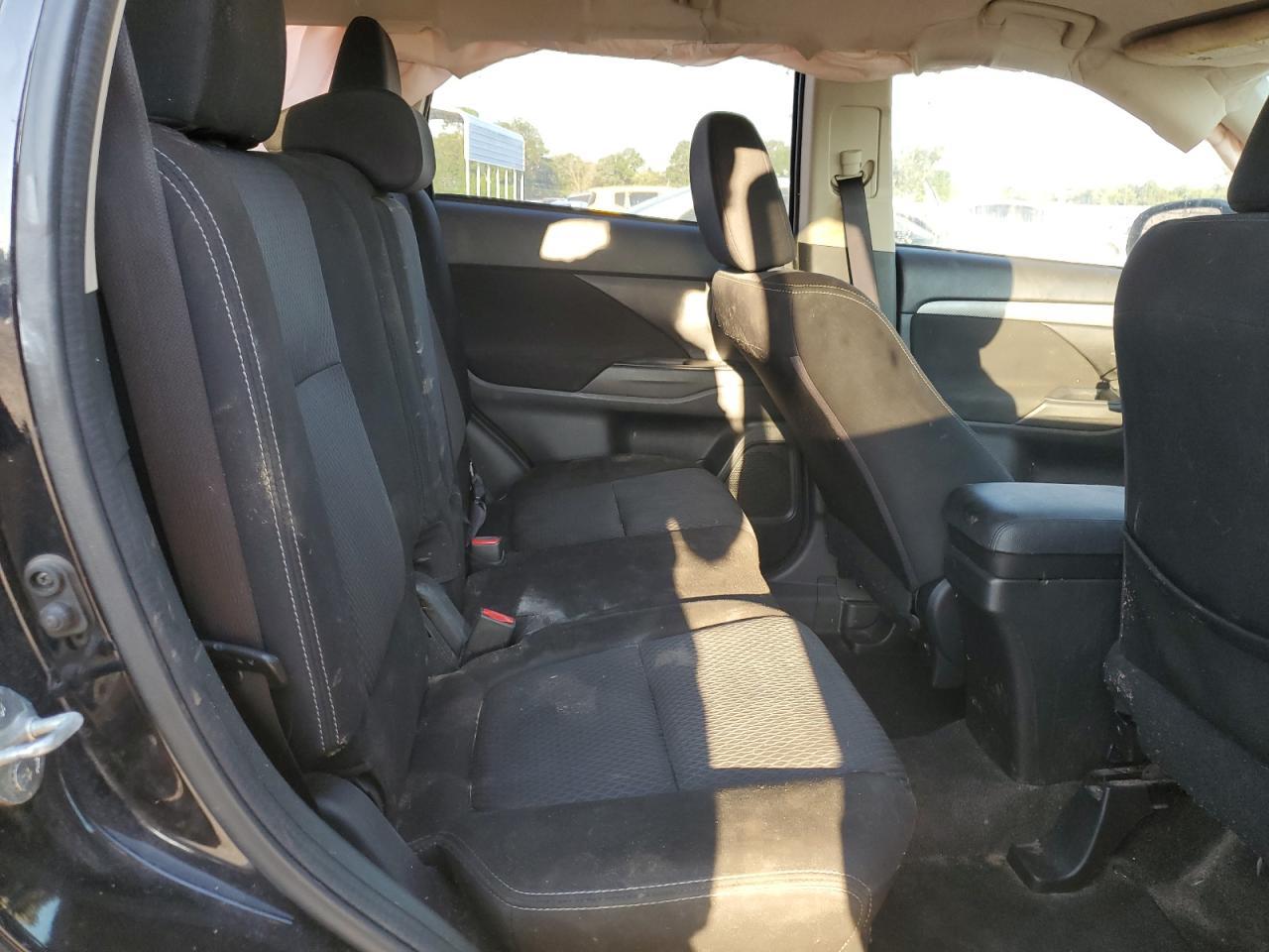 2018 MITSUBISHI outlander
