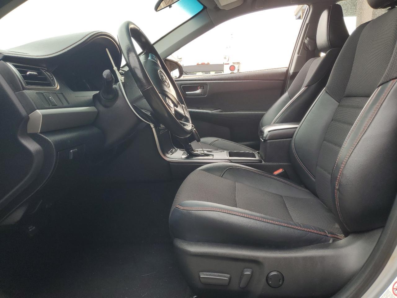2016 TOYOTA CAMRY