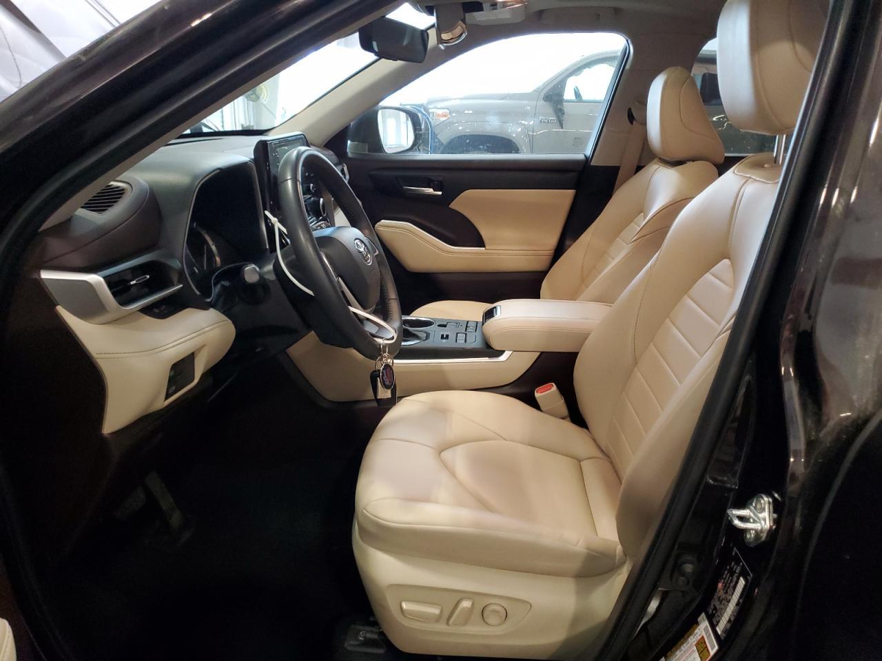 2022 TOYOTA HIGHLANDER