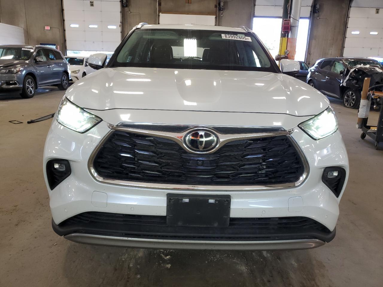 2022 TOYOTA HIGHLANDER