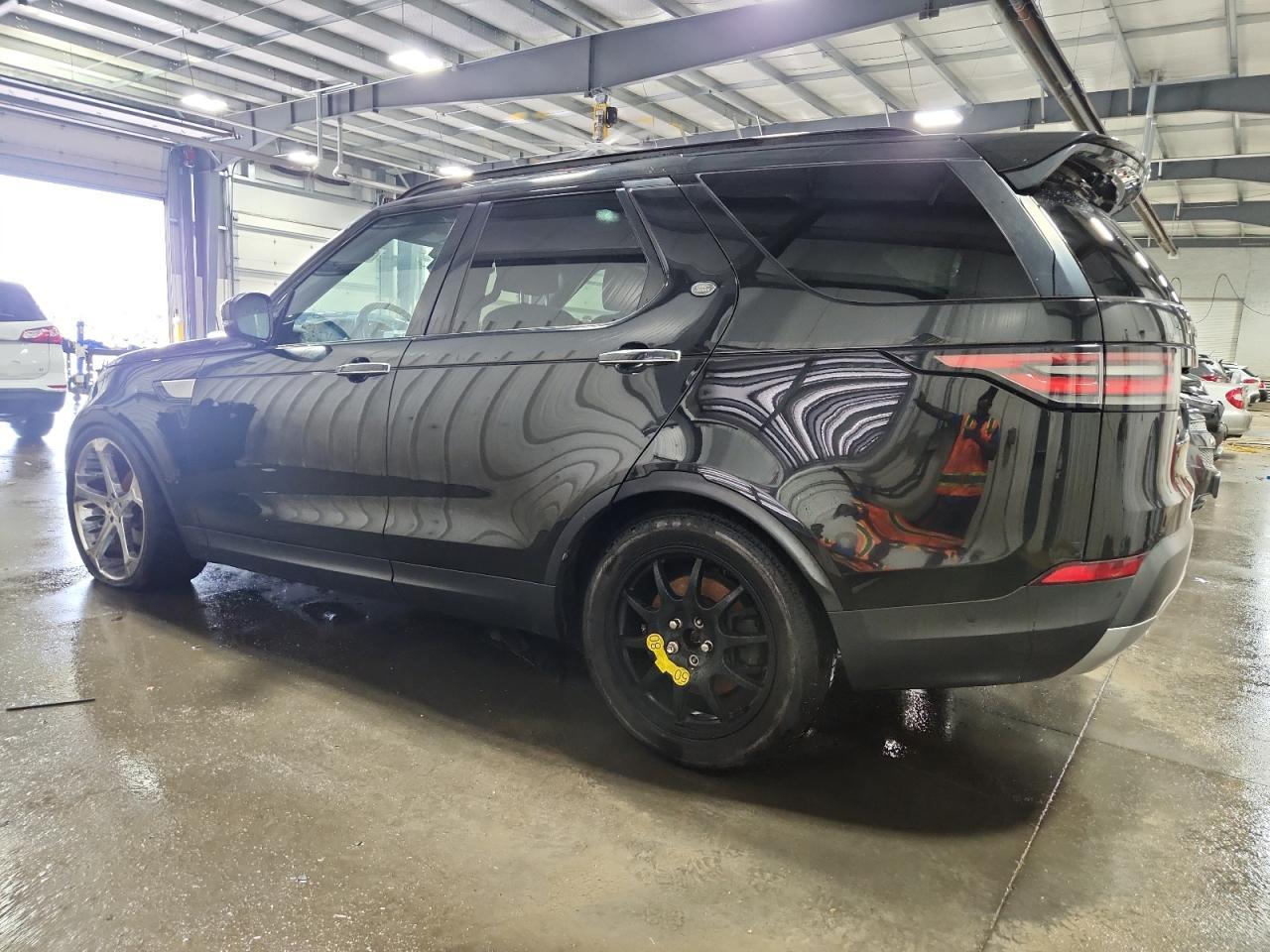 2017 LAND ROVER Discovery