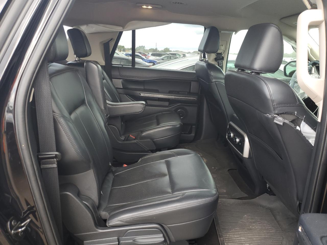2022 FORD Expedition