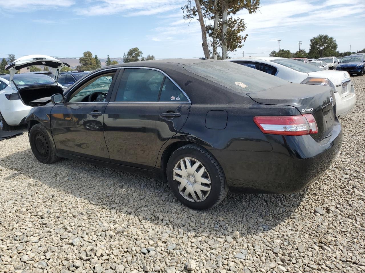 2011 TOYOTA CAMRY