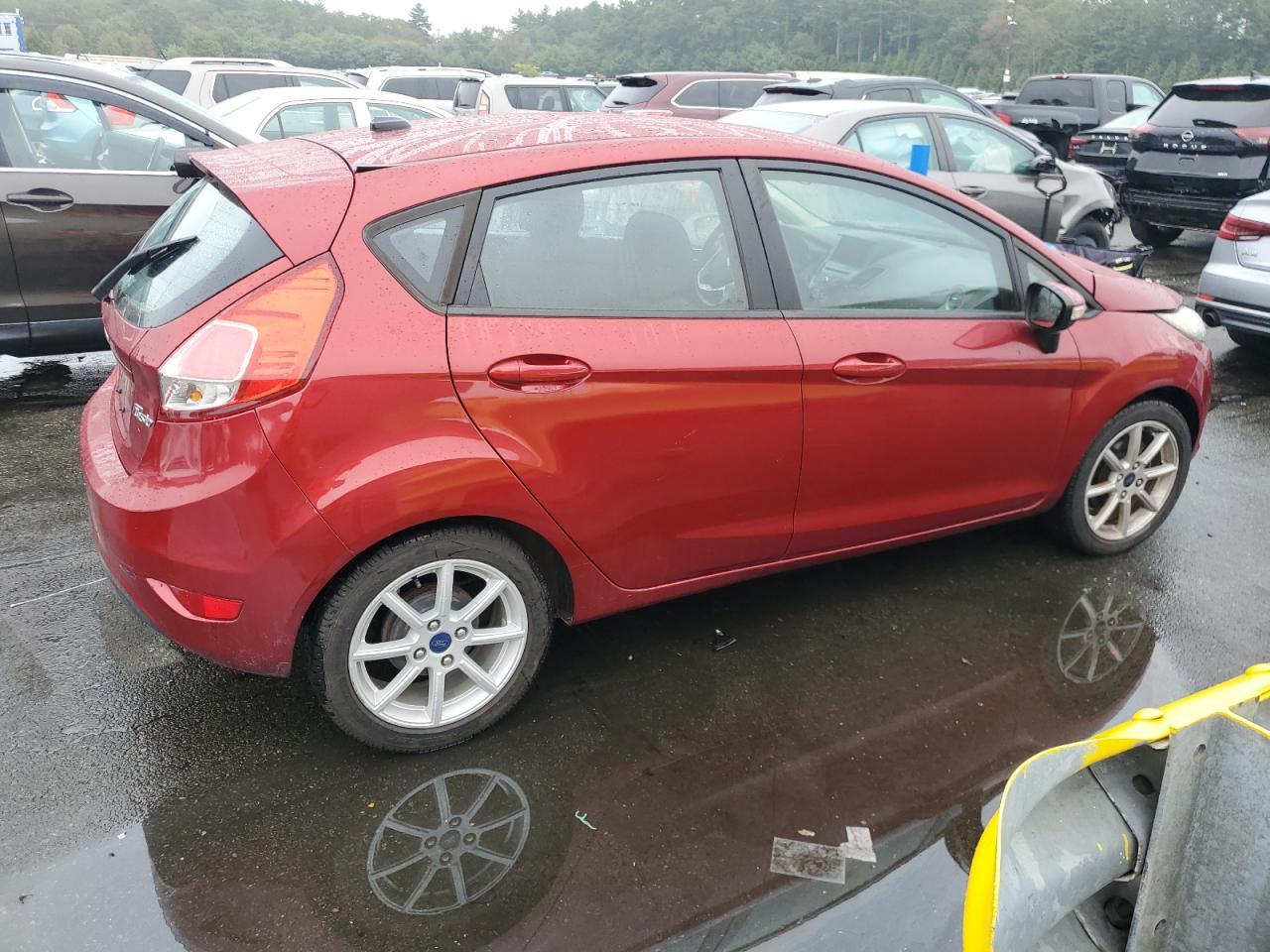 2014 FORD Fiesta