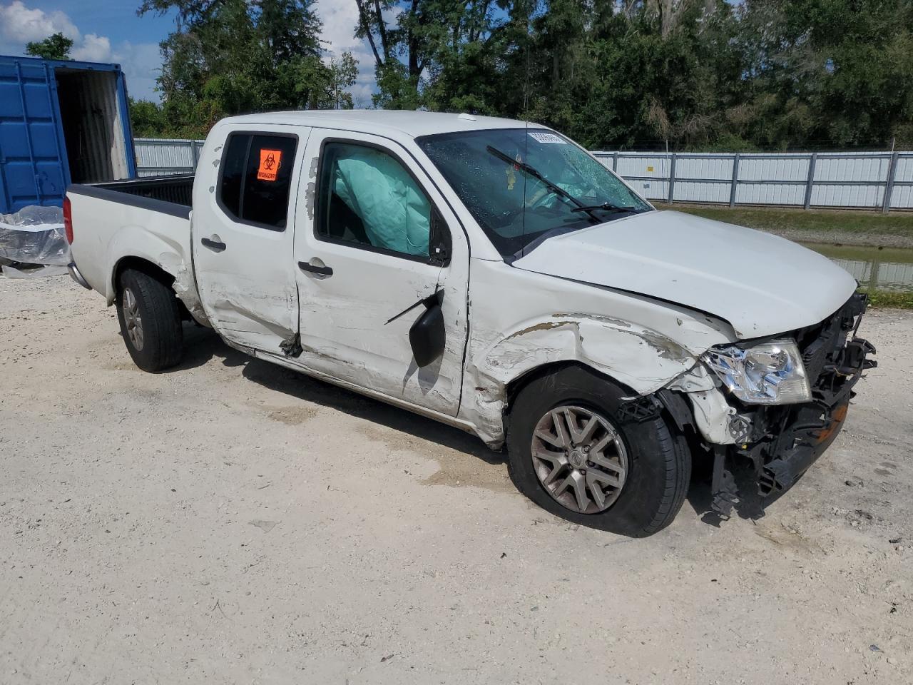 2017 NISSAN Frontier