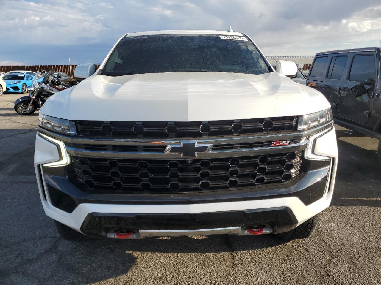 2022 CHEVROLET Suburban