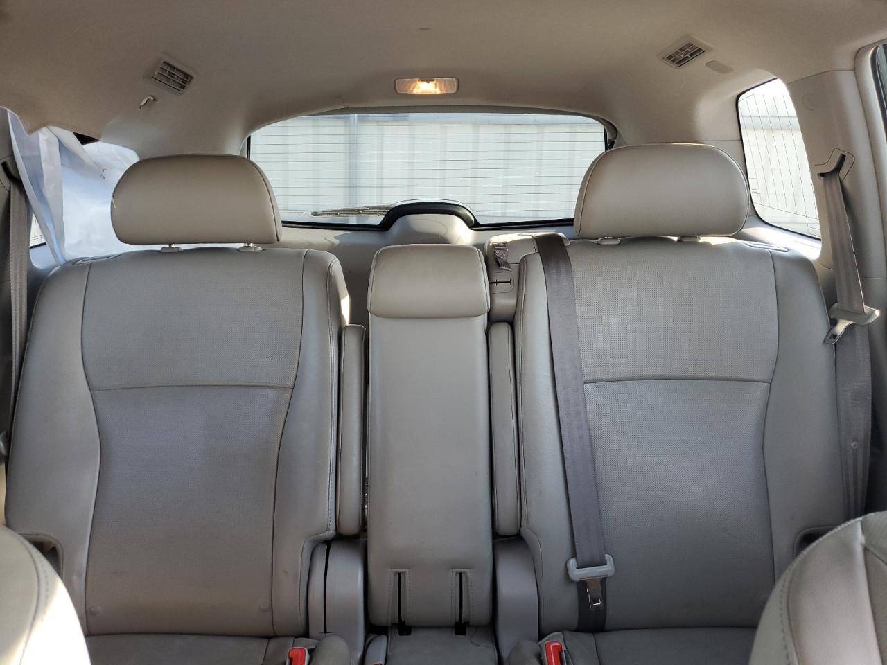 2013 TOYOTA HIGHLANDER