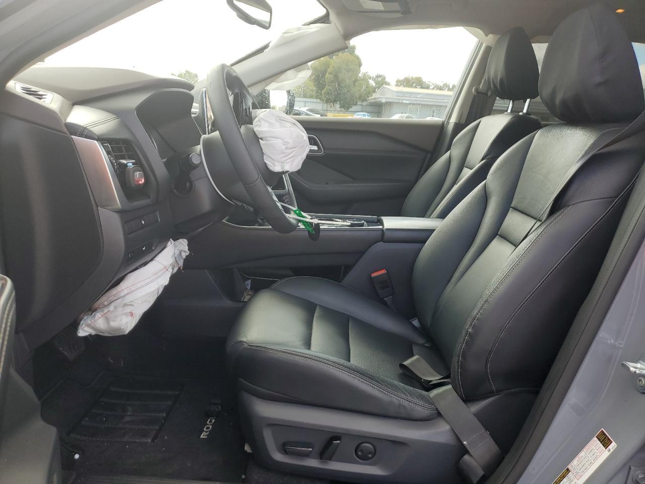 2021 NISSAN ROGUE