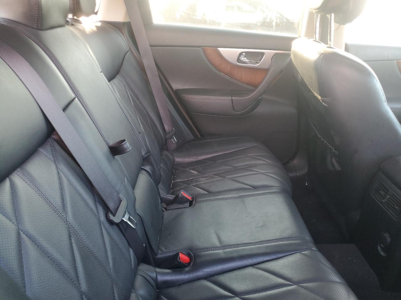 2012 INFINITI FX35
