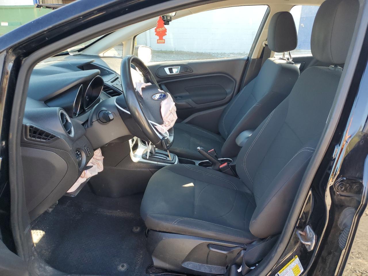 2016 FORD Fiesta