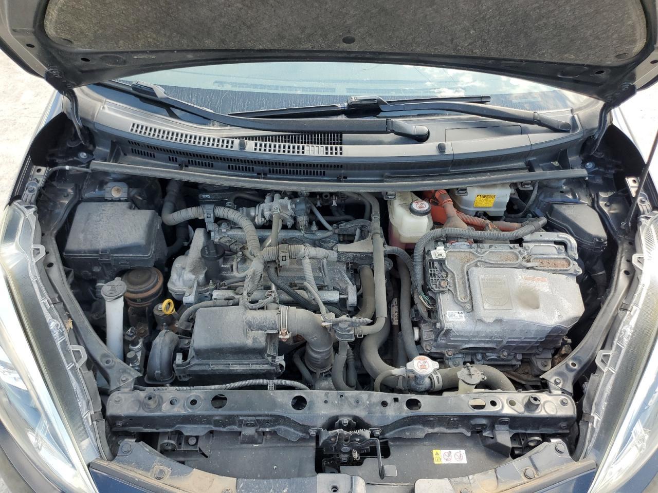 2018 TOYOTA Prius c
