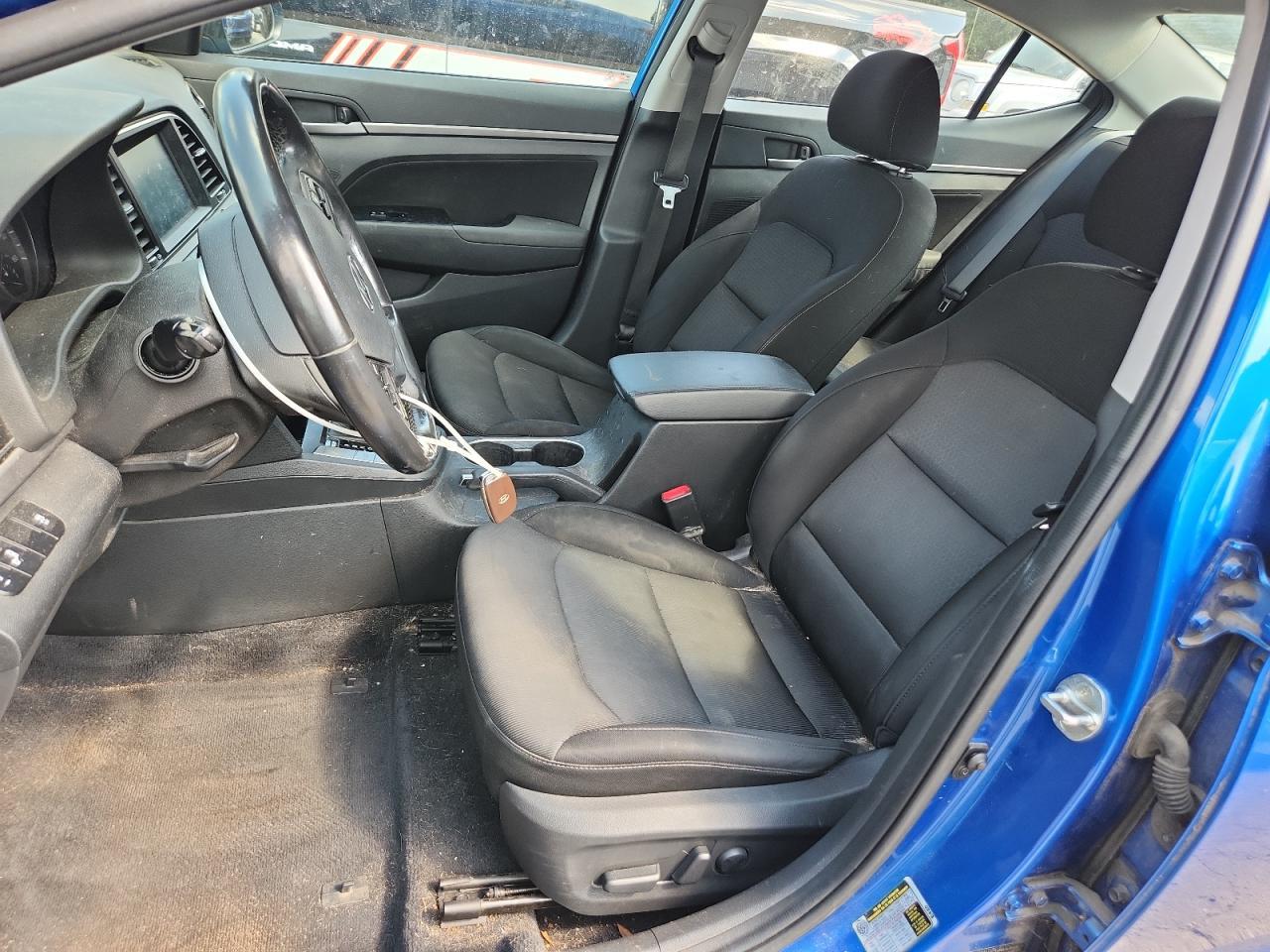 2017 HYUNDAI ELANTRA