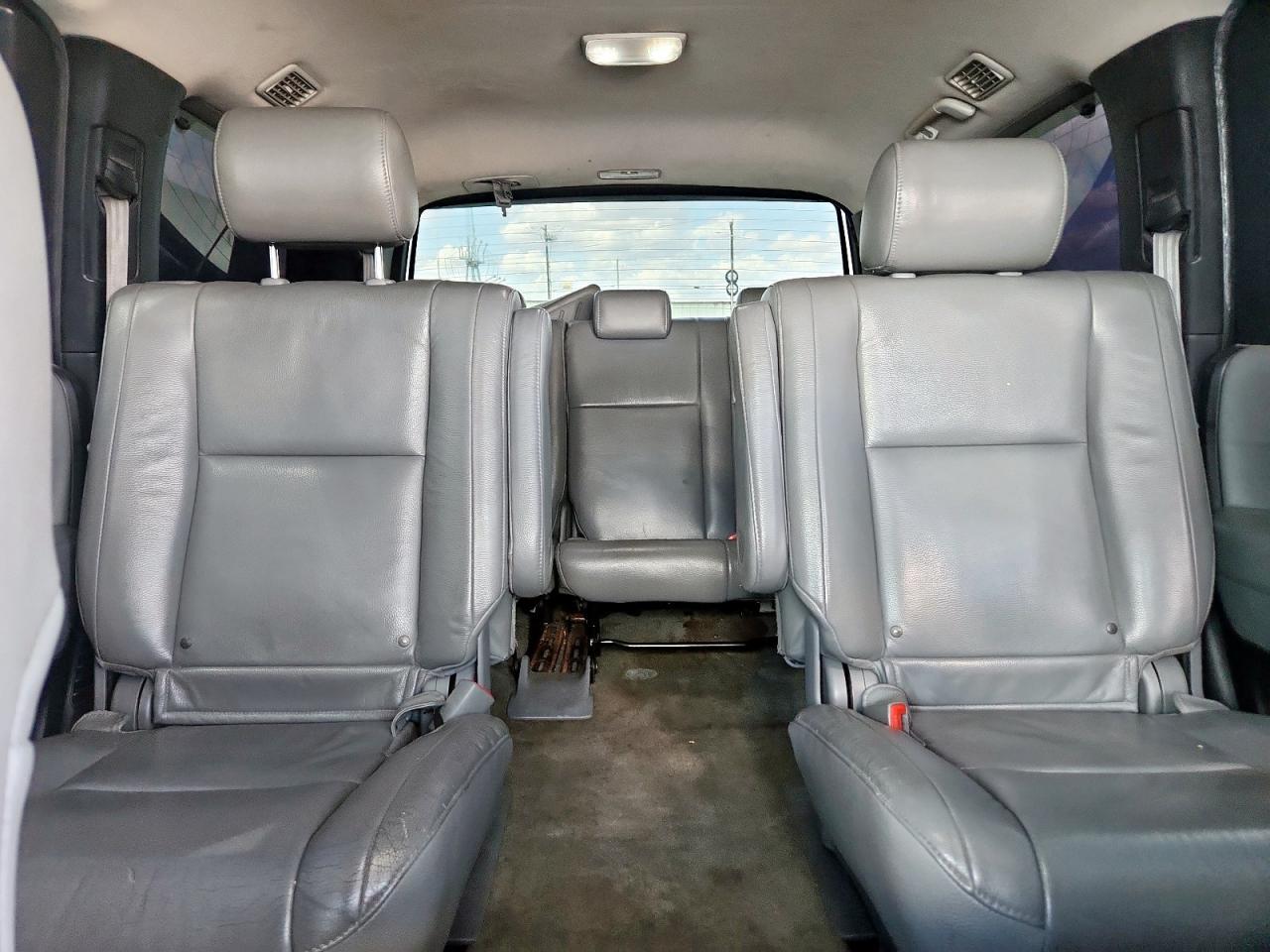 2010 TOYOTA Sequoia