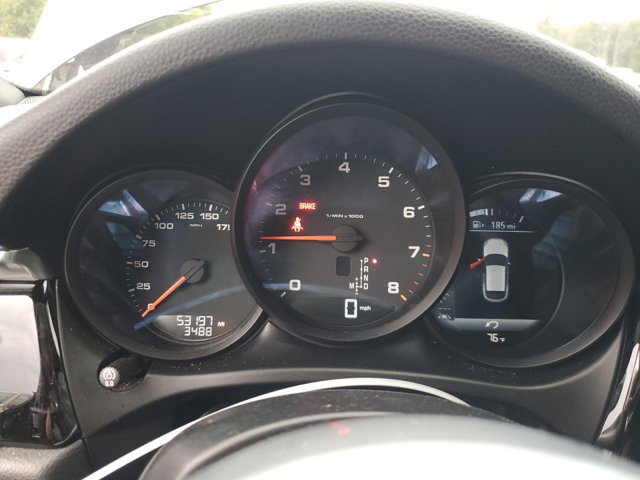 2020 PORSCHE Macan