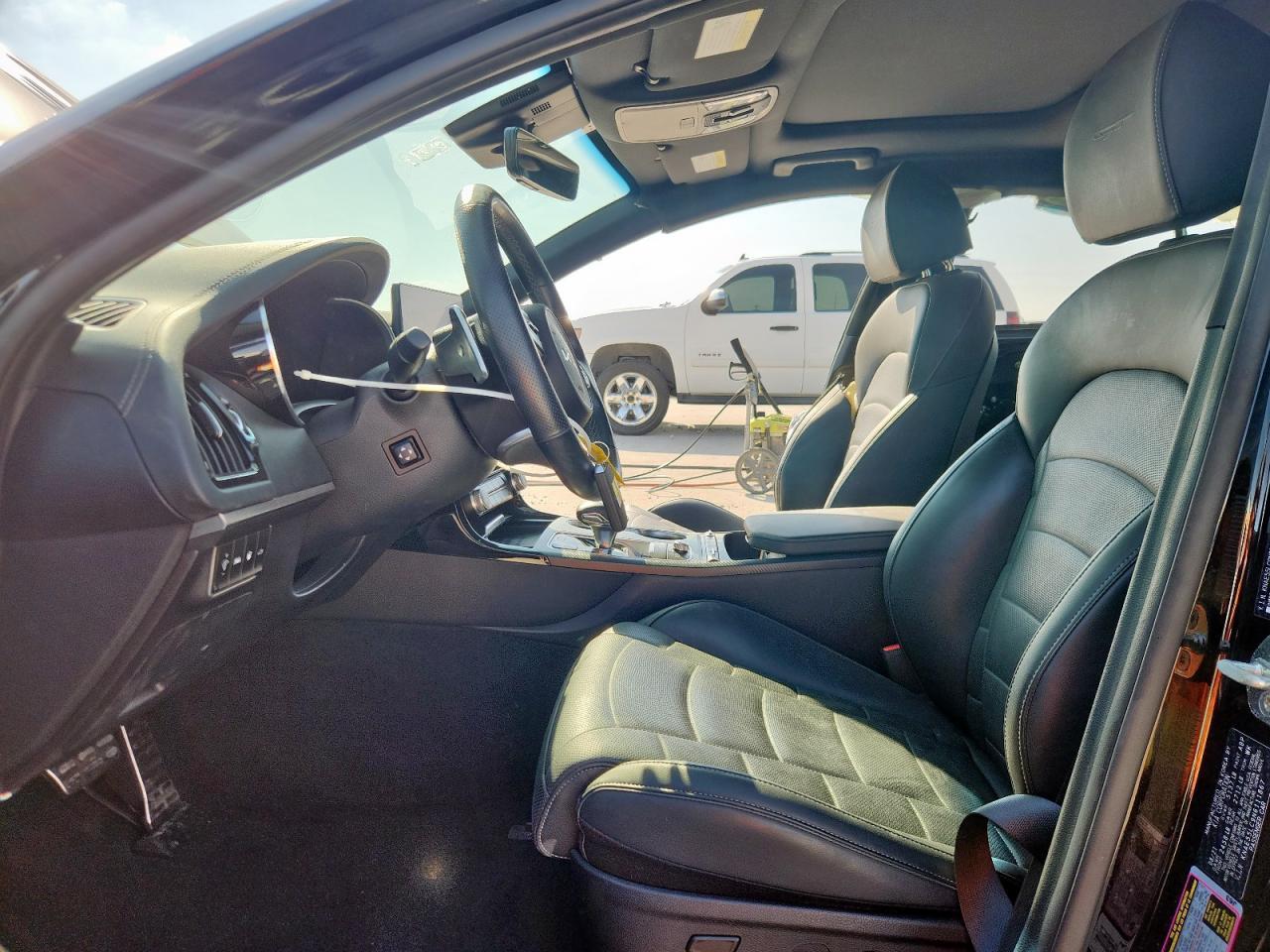 2022 KIA Stinger