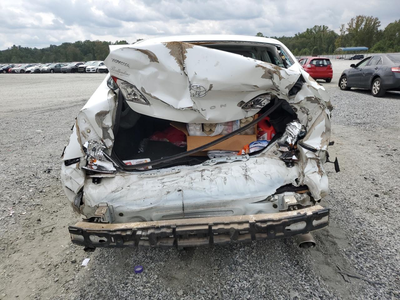 2008 TOYOTA Avalon