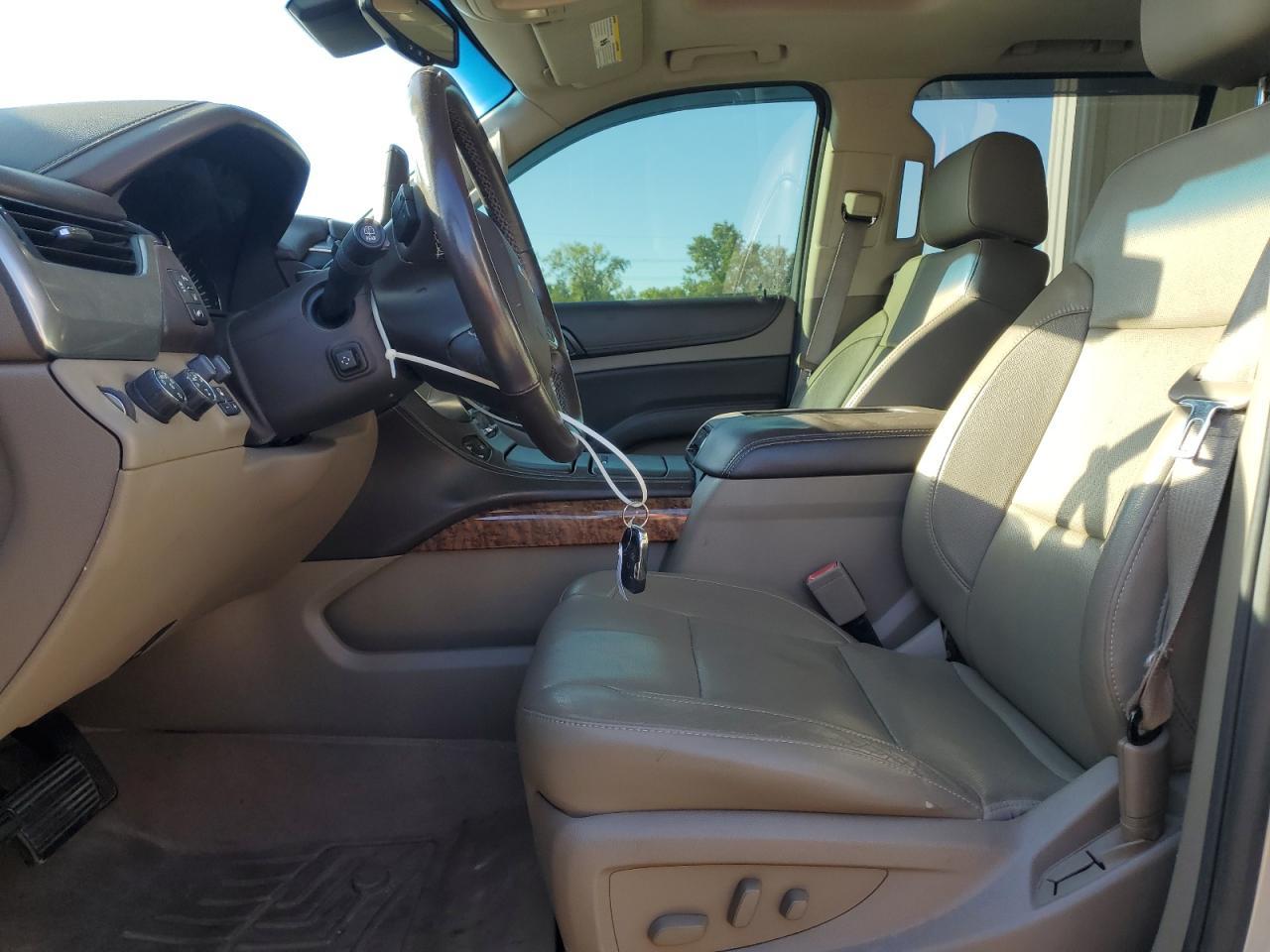 2015 CHEVROLET Suburban