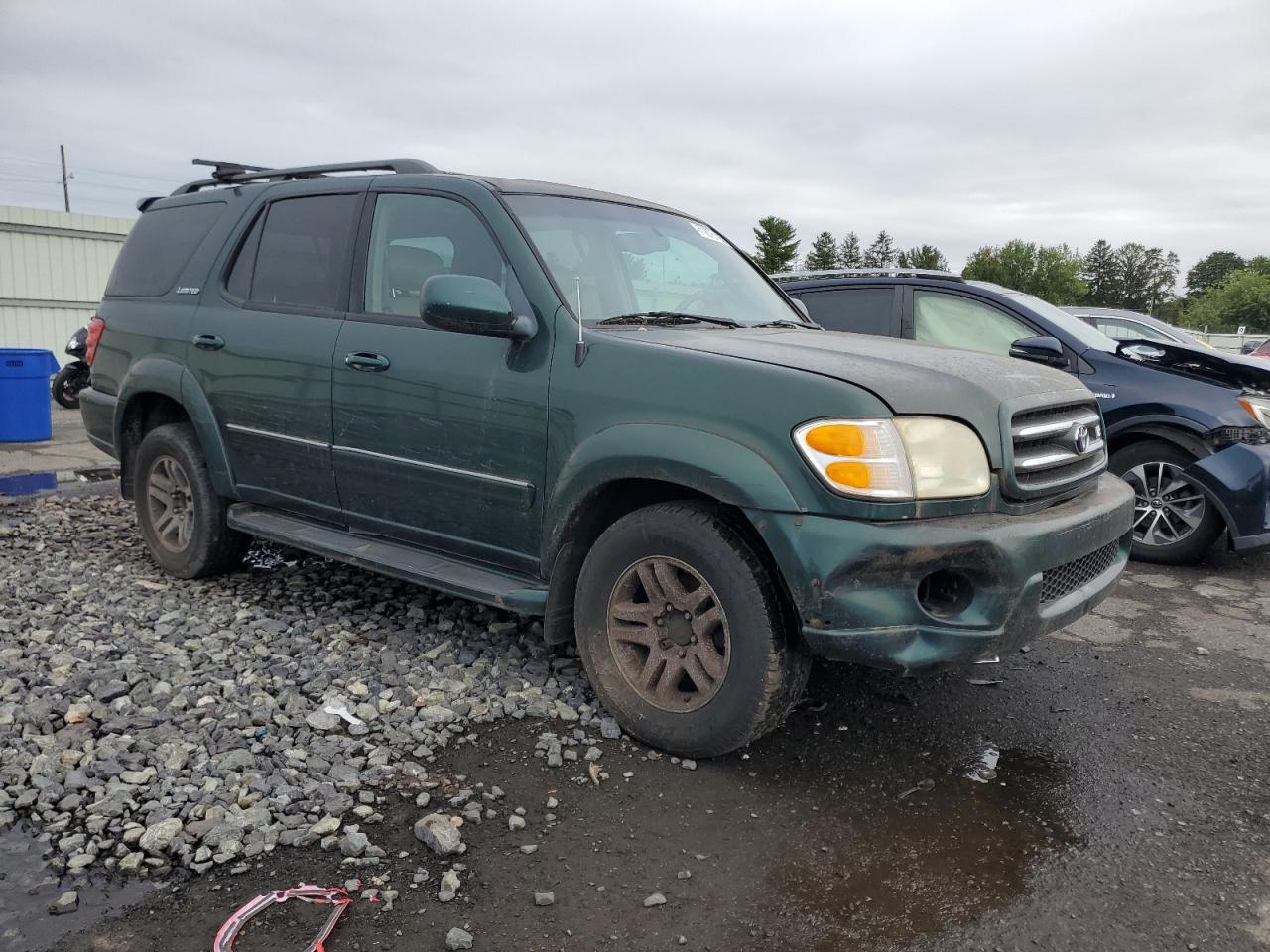 2004 TOYOTA Sequoia