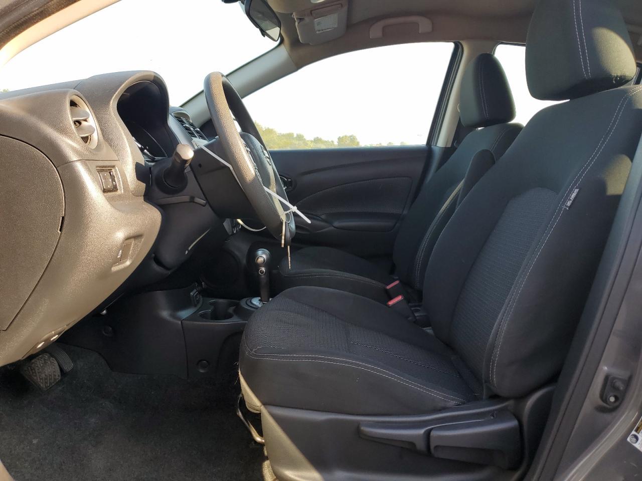 2017 NISSAN VERSA