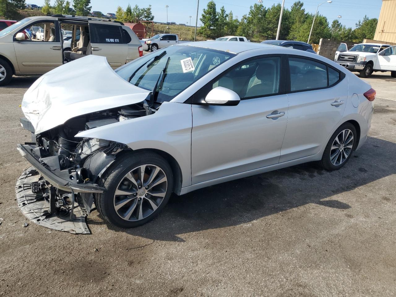 2017 HYUNDAI ELANTRA
