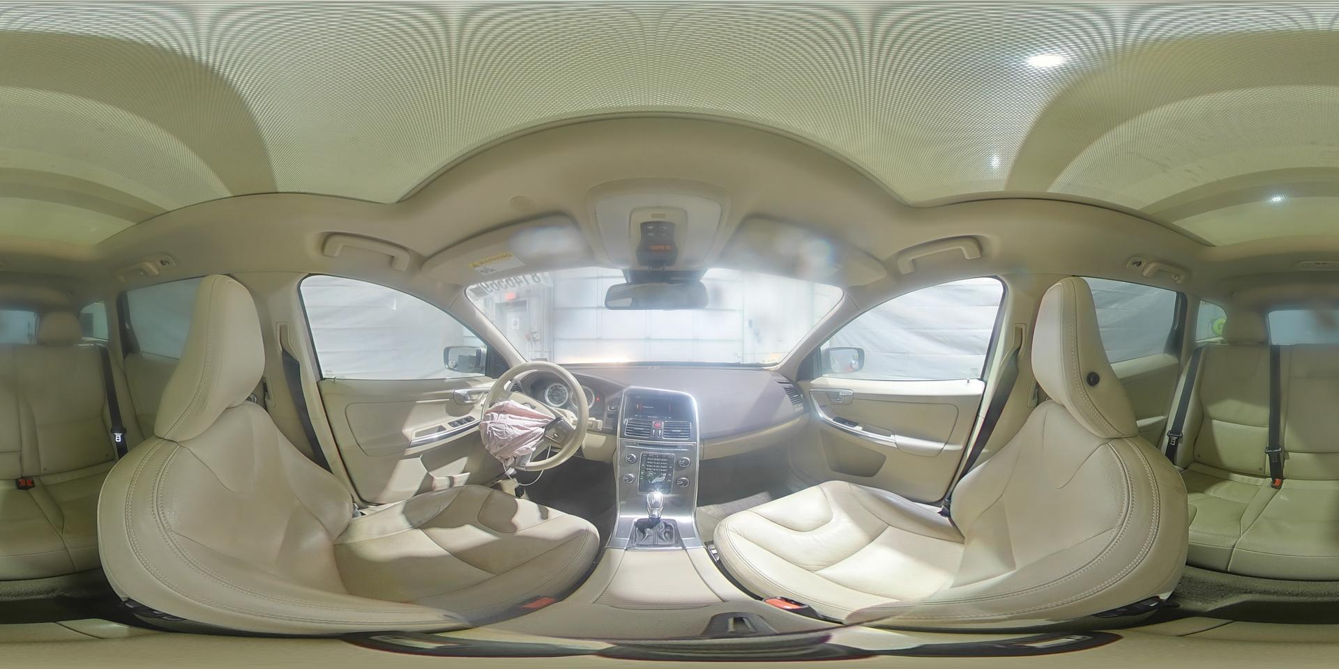 2013 VOLVO XC60