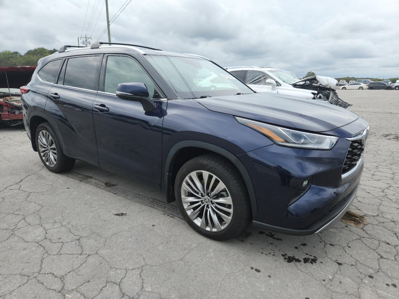 2020 TOYOTA HIGHLANDER
