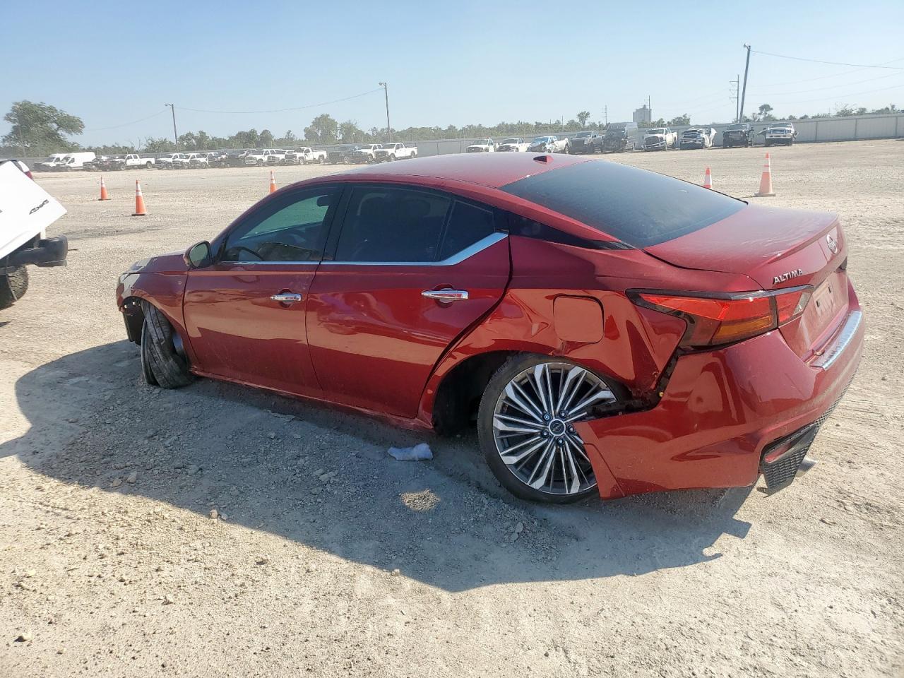 2023 NISSAN ALTIMA