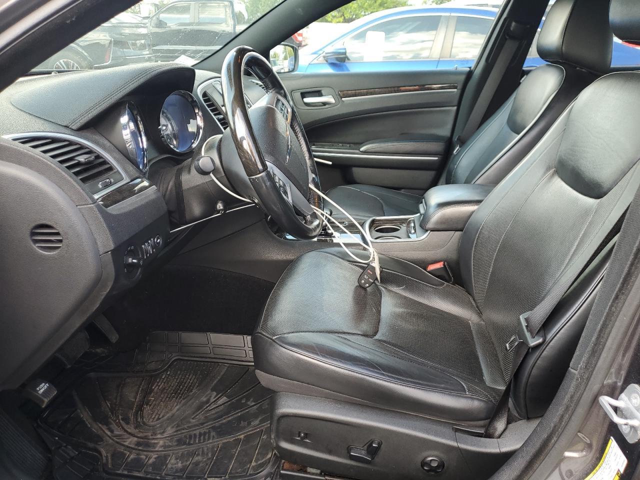 2014 CHRYSLER 300