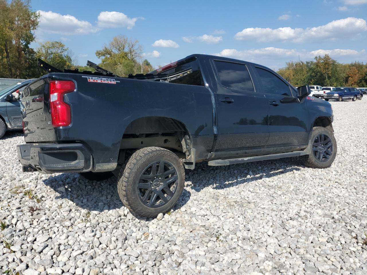 2024 CHEVROLET Silverado