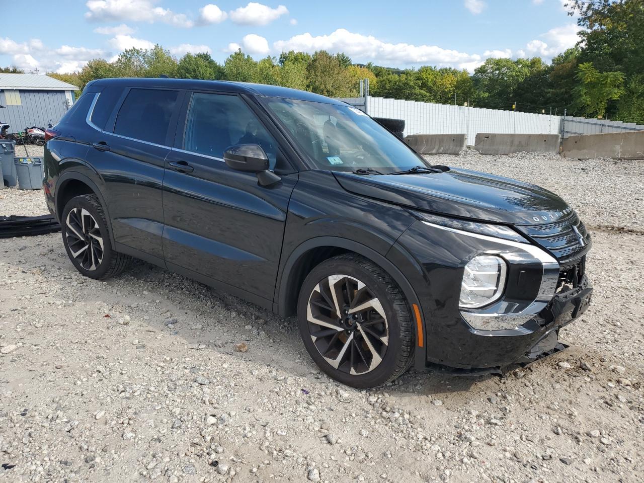 2022 MITSUBISHI outlander