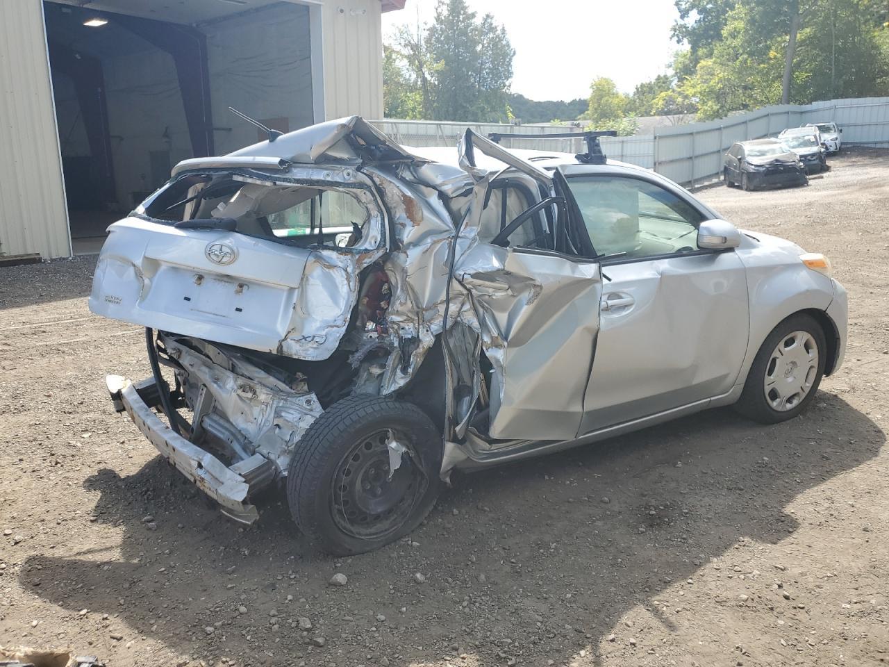 2009 TOYOTA SCION