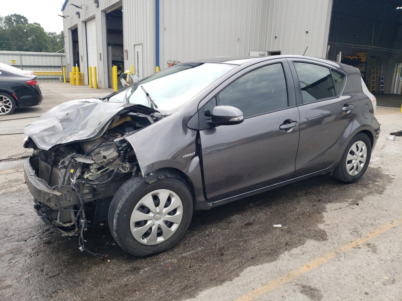2014 TOYOTA Prius c