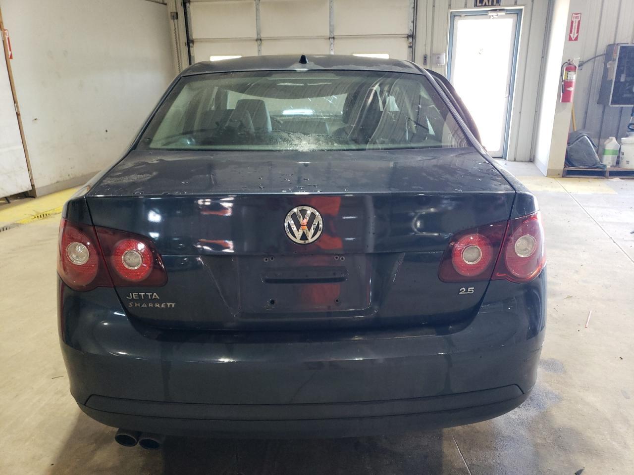 2010 VOLKSWAGEN JETTA
