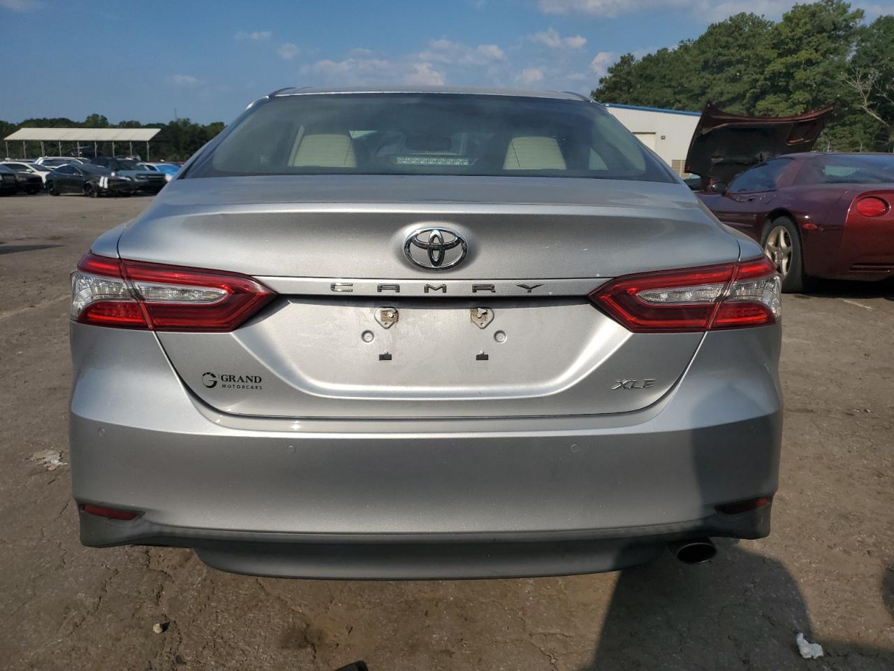2018 TOYOTA CAMRY