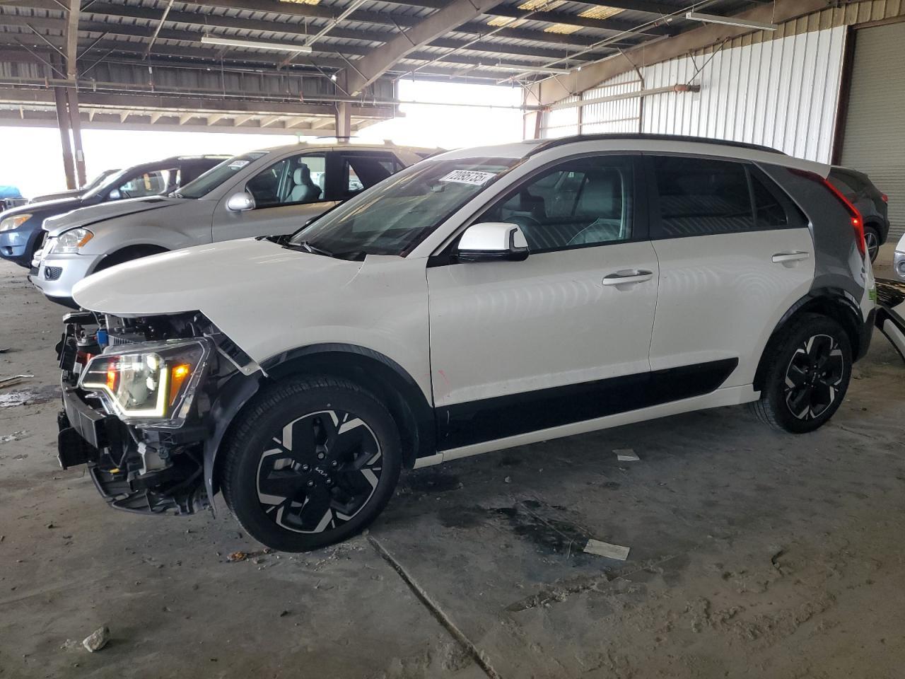 2023 KIA Niro