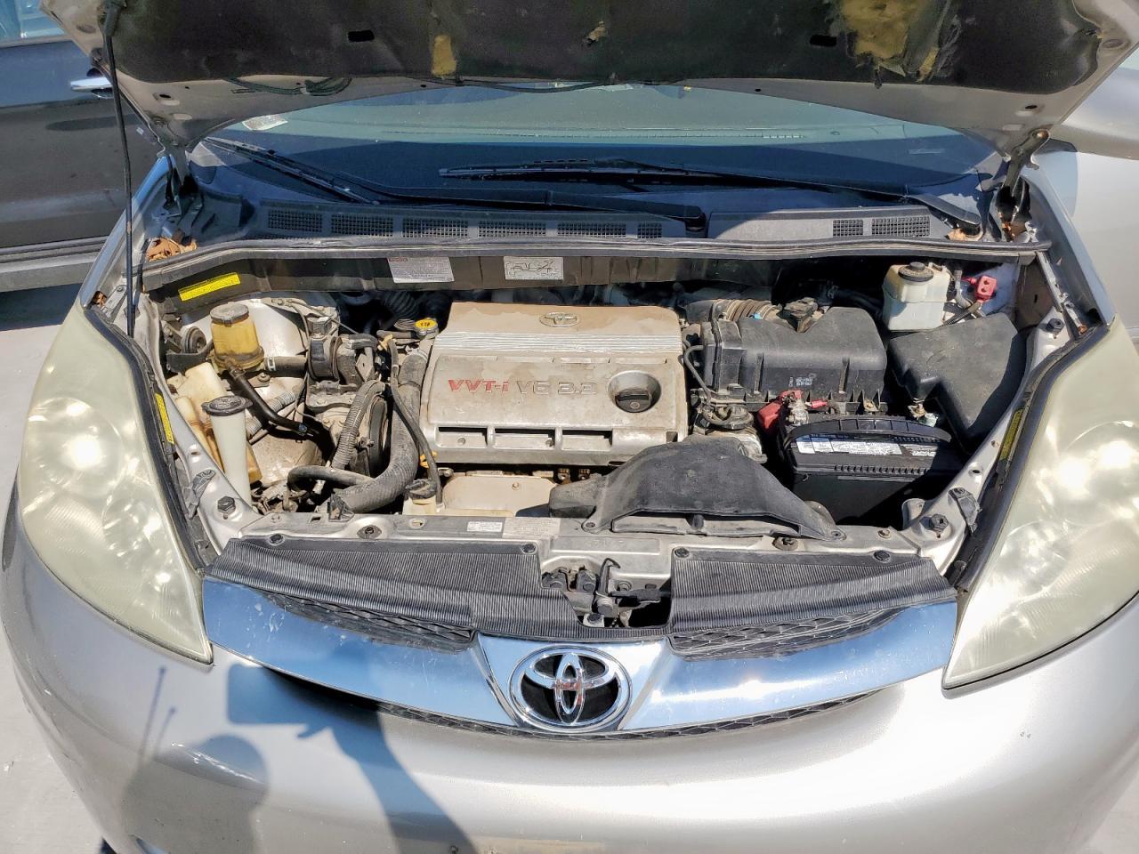 2006 TOYOTA SIENNA