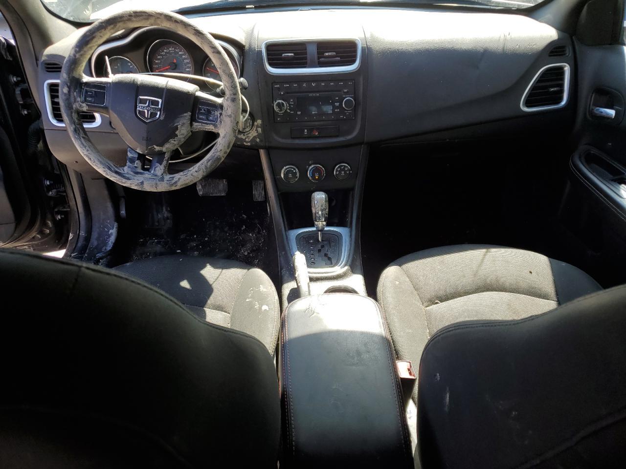2013 DODGE Avenger