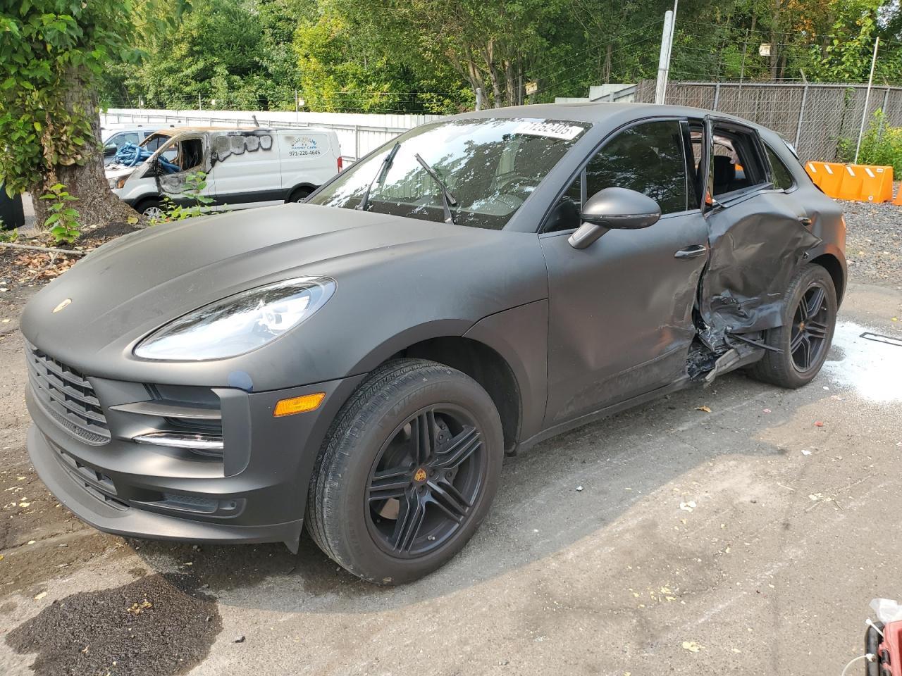 2021 PORSCHE Macan